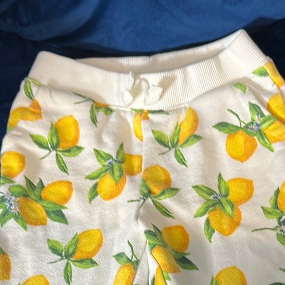 Girls lemon print sweat pants 18-24 mo - Picture 3 of 4